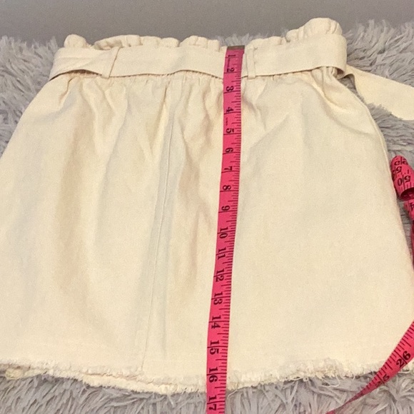 Forever 21 cream cotton belted mini skirt size small - Picture 5 of 5